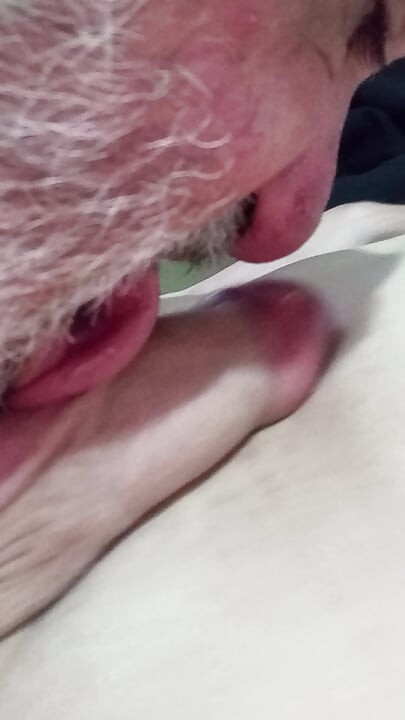 I LOVE TO SUCK PENIS