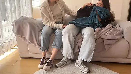 Eşim romantik lezbiyen seksin nasıl yapılacağını hatırlıyor