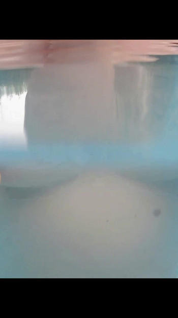 Pool men meri garmi . klip 1