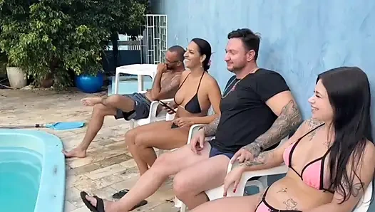 Party zu hause, ich schleicht mich raus und fickte den freund meiner ehefrau