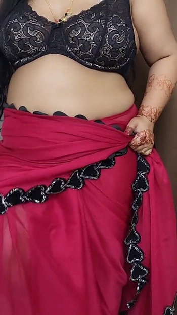"रेट माय लुक सब्सक्राइबर्स टू फैबहाउस फॉर न्यूड इन" से रोमांचक पल"