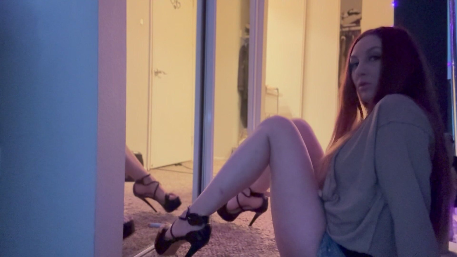 Italian Big Tits Long Hair Milf Artemisia Love Wearing High Heels