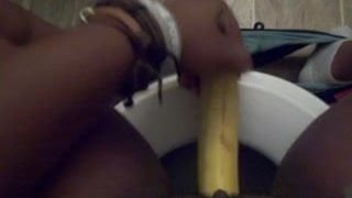 Masterbating con banana