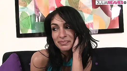 Sıska kaltak büyük siyah yarak amını iterken zevkle inliyor