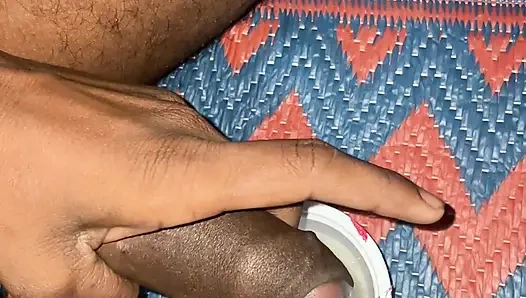 18 year Old Guy Big Dick With 100 gm Cum .So delicious Juicy Tasty for women . Very Tasty .Come and taste the Big Dick