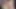 Genç orta yaşlı seksi kadın porno izliyor ve vibratörle mastürbasyon yapıyor