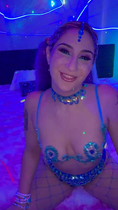 Dahlia Noire Brings Wild Energy Into a Rough Afterparty Encounter!