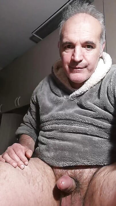 February 10 Online Evening Show with Cumshot in Your Face!