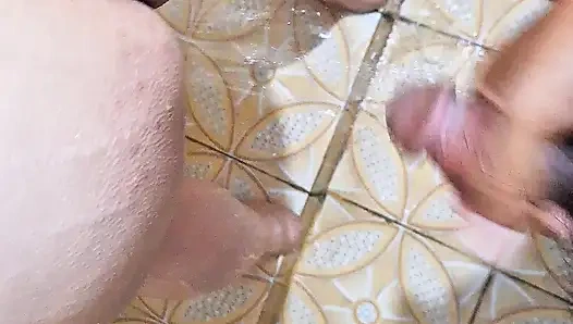 Basah Ngintip Kakak Ipar Mandi Paşa Di Entot