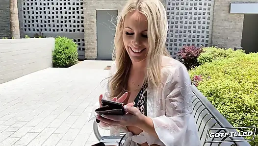 GOTFILLED, entfesselt eine große ladung in Bunny madison