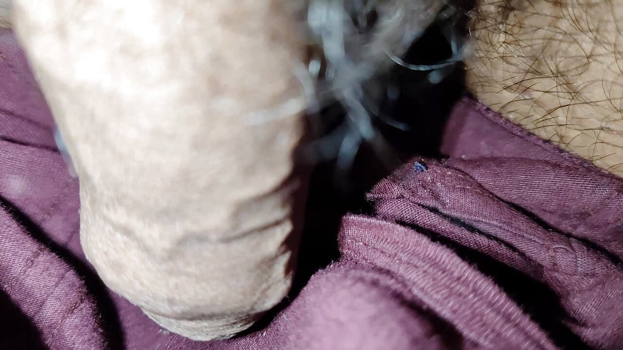 Порно мужчина, дрочка в ванной и плохо