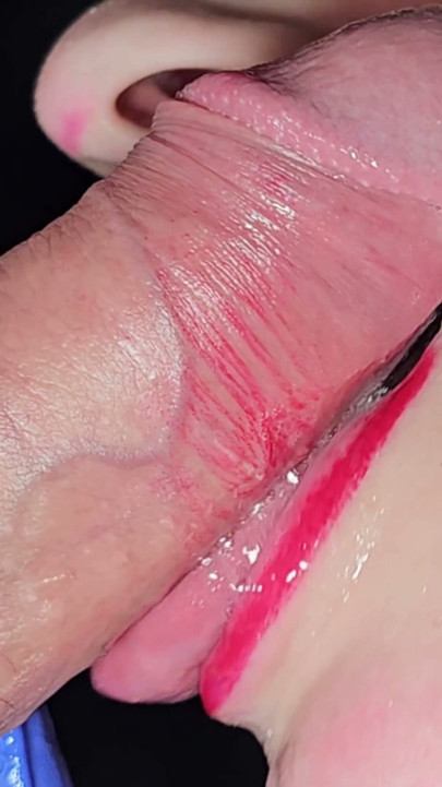 The best pig mouth close-up smoking, beautiful oral lip cream and huge banging in a moving comb (red lipstick) | Clip 1