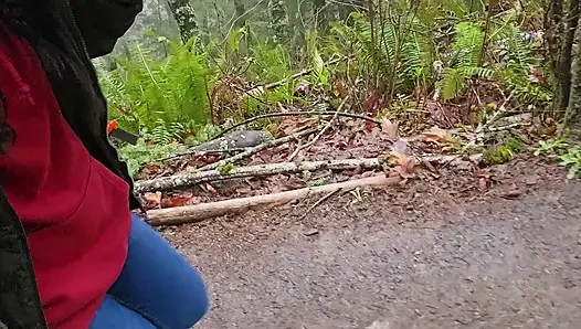 Mendaki-n-kencing Di Hari Hujan