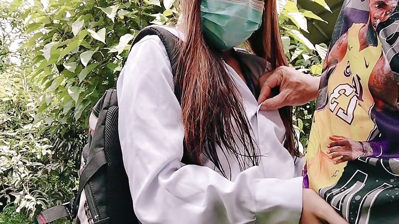 19 YEAR OLD SCHOOL GIRL MEET A FARMER AND FUCK IN PUBLIC S