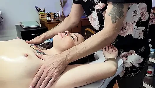 Happy Ending Massage with Lili Cocksinhell