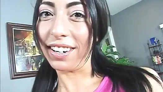 Dövmeli bebek göt deliğini bir adama siktirdikten sonra döl yutuyor