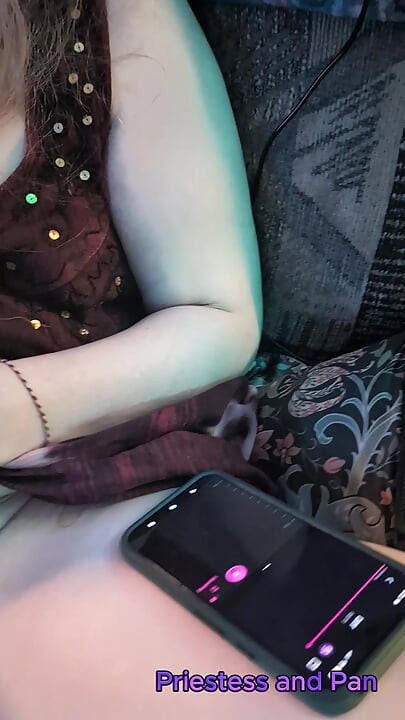 Mehr spielzeugspiel und blowjob-spaß-zusammenstellung!