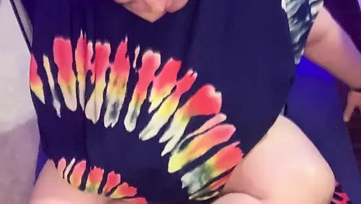 BBW Does Peek a Boo Yoga