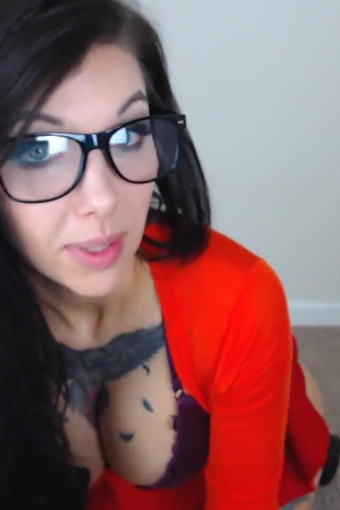 Velma Blows Shaggy - Cosplay BJ Facial