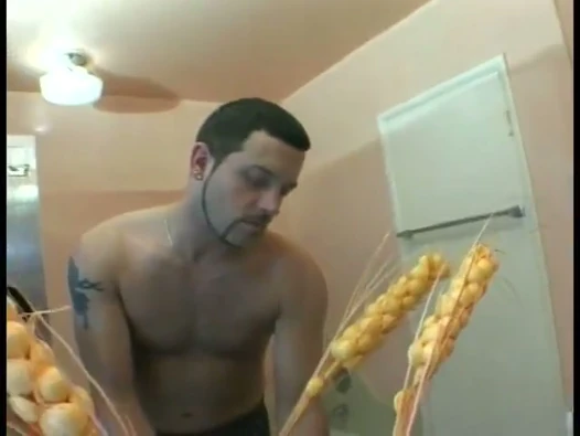 Nasty dark-hared housewife Cheyenne Hunter with big jugs begs her fringe to poke her in the bathroom
