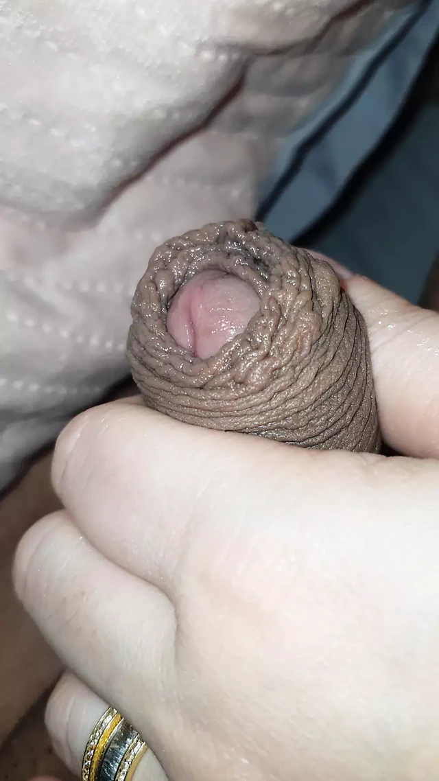Step mom close up handjob under blanket make step son dick have erection
