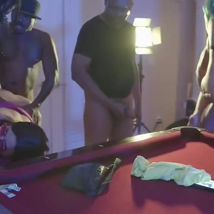 Las Vegas'ta bir saatlik seks sikişi partisi!