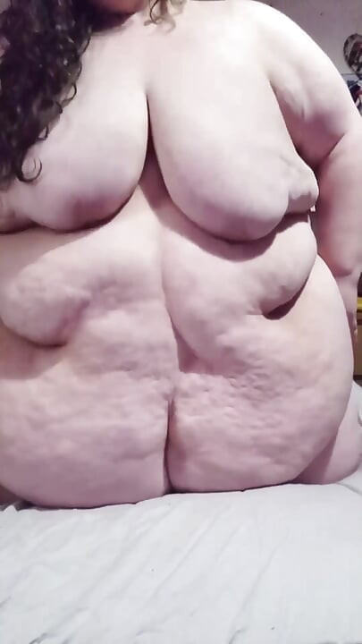 SSBBWファンタジー視点、乗ってお腹を揺らす