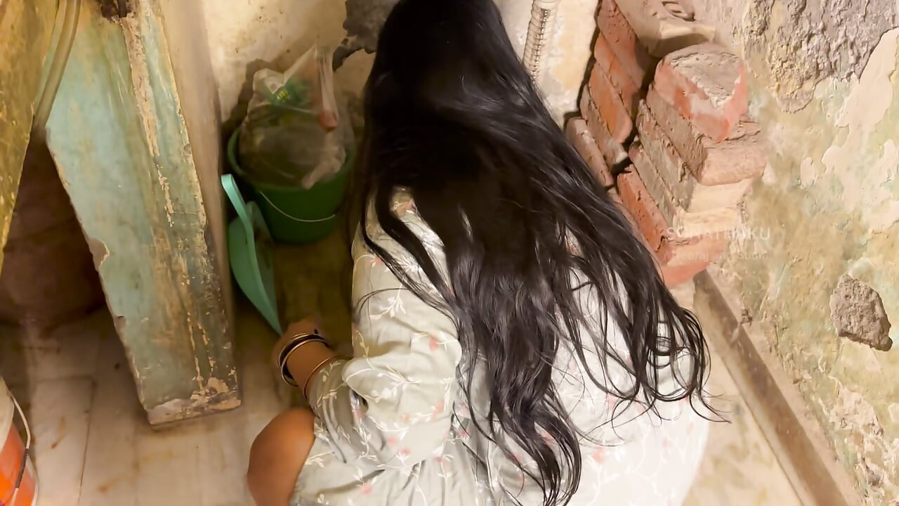 Ateşli desi teyze üvey erkek kardeşine mutfakta riskli sakso çekiyor - ev yapımı