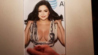 Ariel Winter cum hołd 5