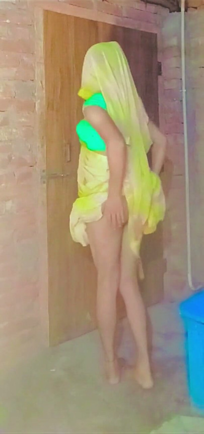 Sapan bhabhi enjoying in beautiful saree | Clip 1