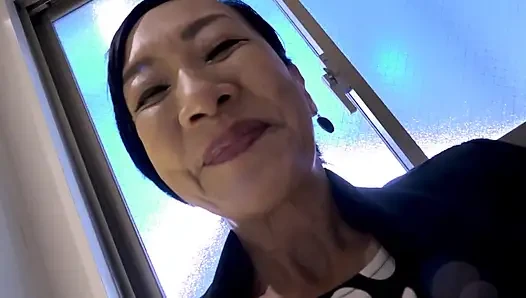 [Istri D-cup rapi dan bersih, Ayaka, 28 tahun]