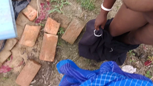 Bhabhi ko Ghar ke piche bulakar chudai