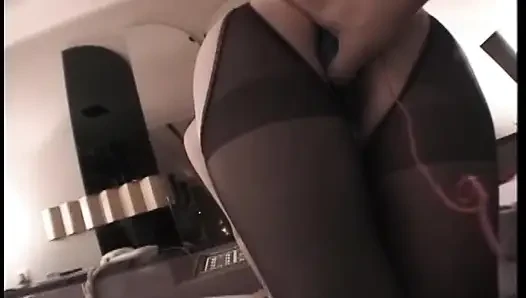 This Slave Make Her Master Happy