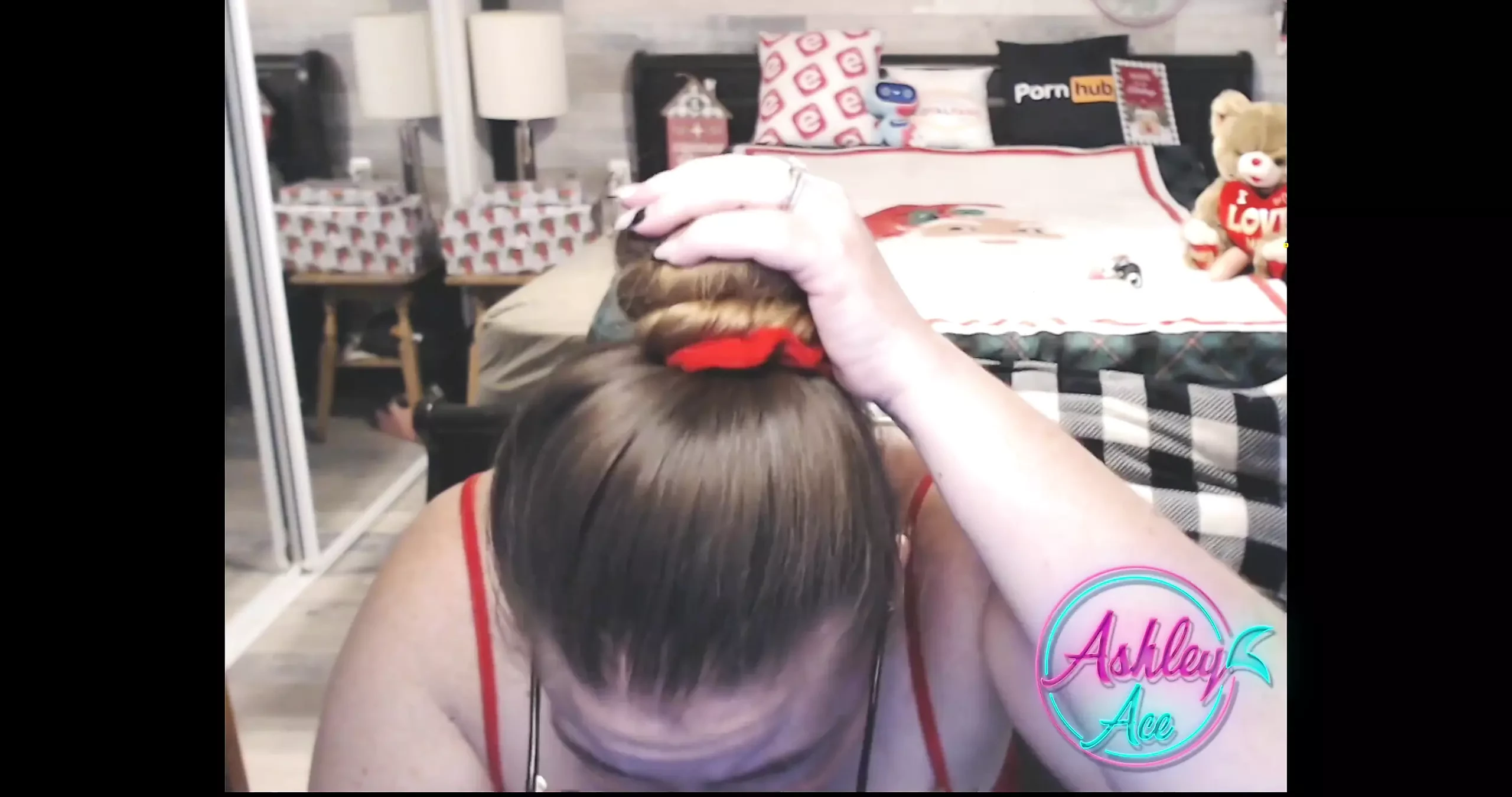 Slut Sucks Like a Pro - Cam Show Tease