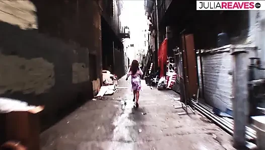 Azgın bayan sevgilisine vücudunun en iyilerini gösteriyor