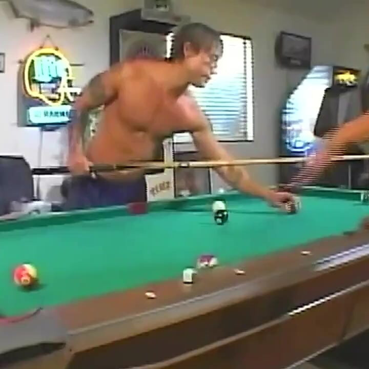 Sua bunda puta vai ficar duro no buraco