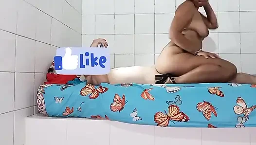 Ngentot pacar saudara tiriku