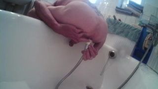 Jogo aquático no banho