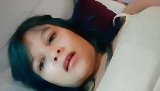 Istri lusi yang nggak puas berpikir untuk selingkuh dari suaminya