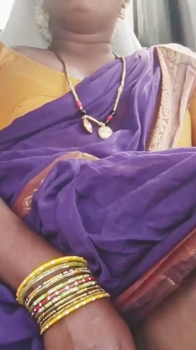 Beautiful Telugu Maid car sex, telugu dirty talks..crezy momos... | Clip 3