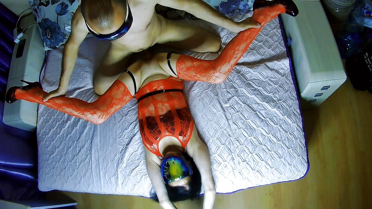 Amatőr hihetetlen otthoni pornó házas szexi 40 éves párral