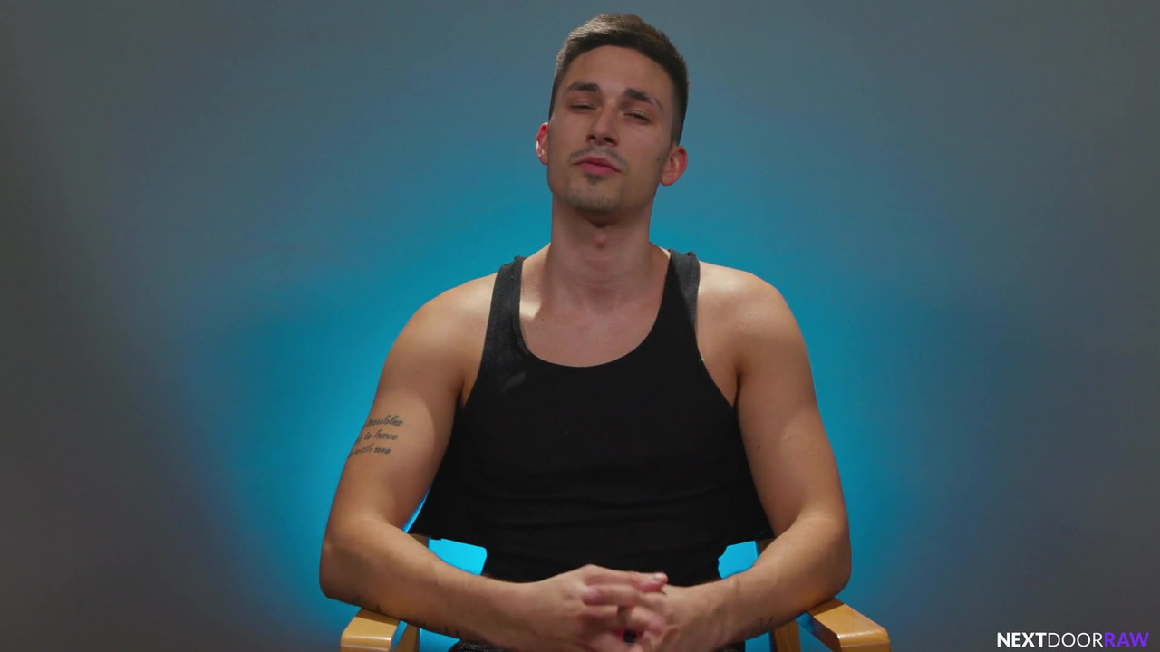 华丽的twnk性感翻转乱搞现实生活中的tatted BF大屁股