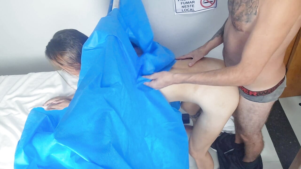 Lažni doktor jebe pacijenta tokom ispita!