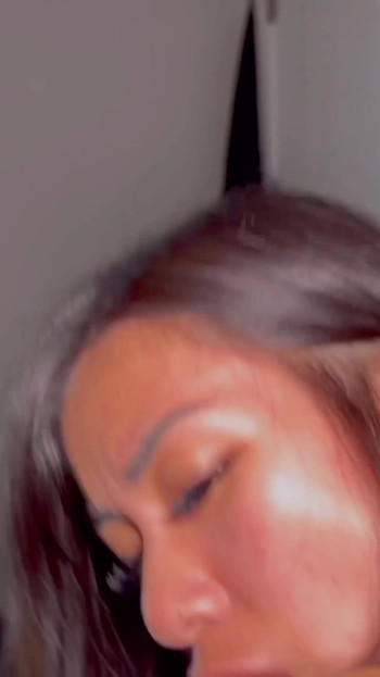 Eskimo kali pertama amatur Alaska Kensington dikongkek pepek ketatnya | Klip 1