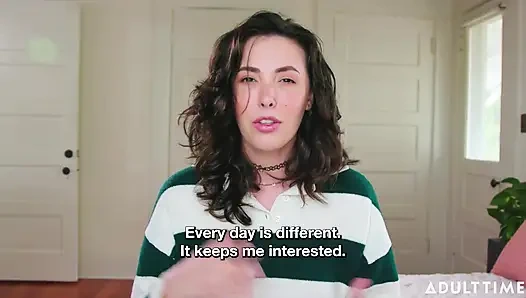 Casey Calvert zerstört die begehrte Sammlung eines Fans! | Pornostar-Interview | Erwachsenenzeit