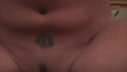 Threesome: Tetangga baru tergoda oleh lesbian - tidak bisa membela diri