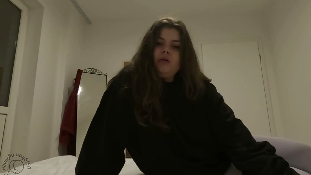 Muffled Farts on the Bed From Latina Teen
