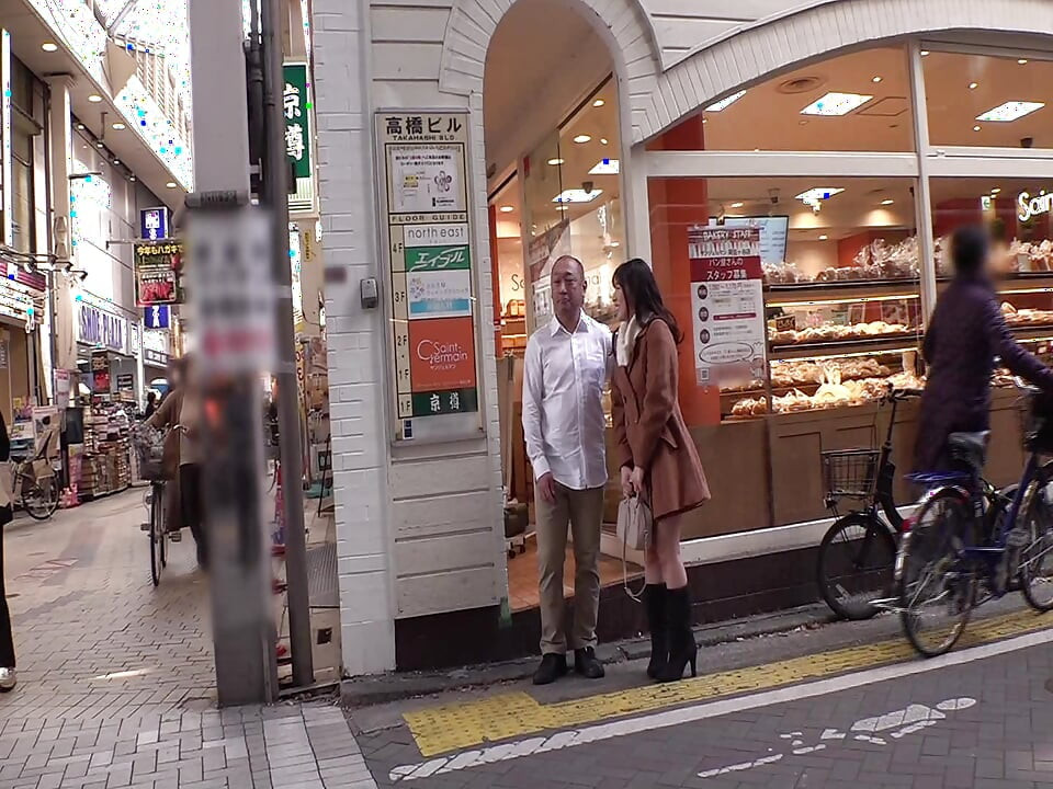Public Plaza Kiss Addict Begs for More Keeps Kissing on the Move Then Oral and Mouth Finish