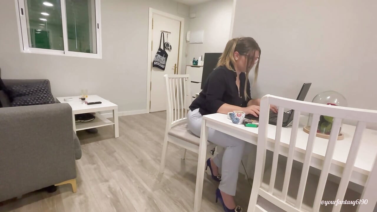 Secretară gazoasă 2