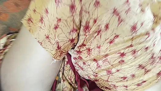 Red color saree cheating Housewife 2